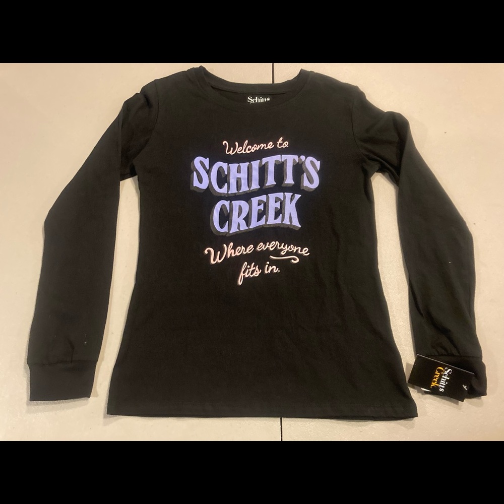 NWT SM Schitt’s Creek Black Graphic Crew Neck T-Shirt Women’s EVERYBODY FITS IN